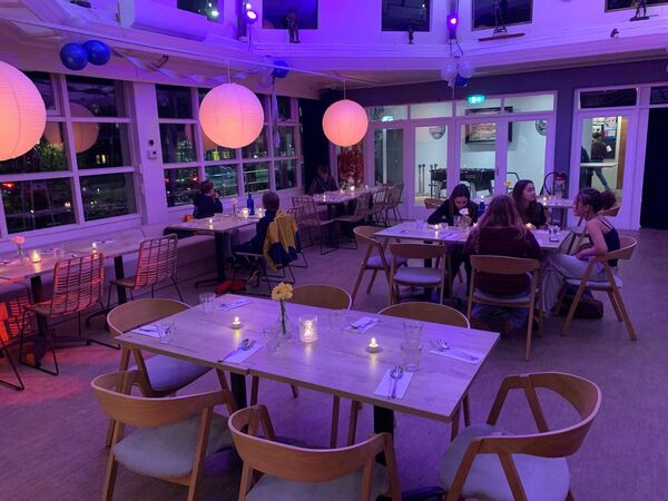 2025-11-13 Sint Maarten toertocht jeugd eten 3